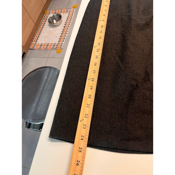 Akris Charcoal Gray Back Zipper Wool Midi Pencil Skirt Size M - Picture 6 of 6